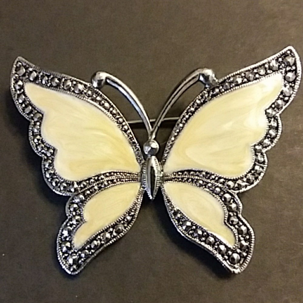 Jewerly - Picture 4 of 5